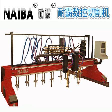 直條切割（gē）機 小（xiǎo）.jpg